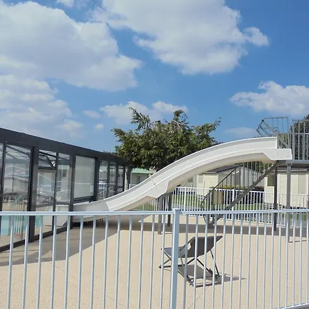 Aux Pommiers Camping Beauvoir (Manche)